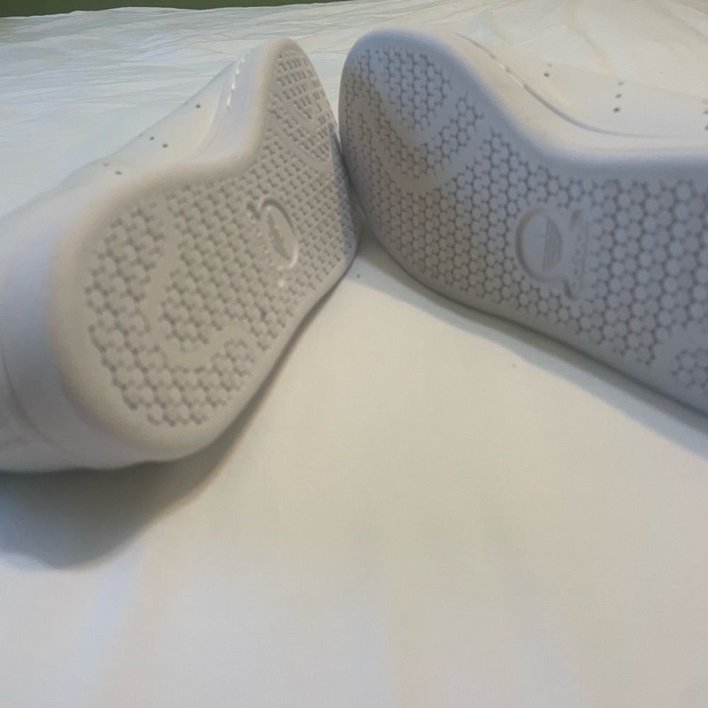 Adidas White and Green Stan Smith Shoes - Picture 6 of 6
